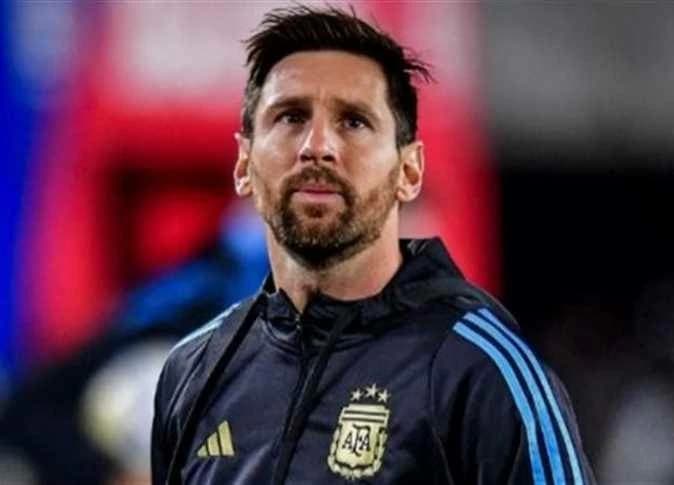 ميسي يبكي في ليلة وداع الأرجنتين