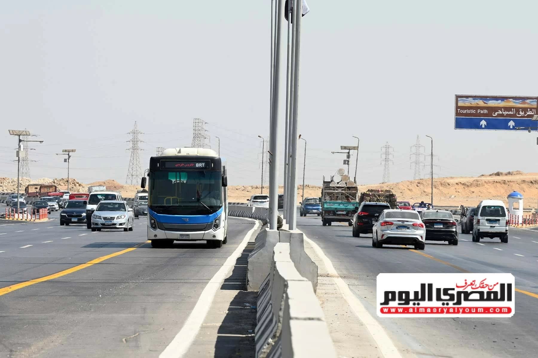 تعطل الأتوبيس بعد حادث تصادم مع مواطن