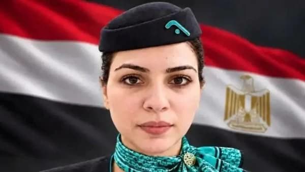 جيران مضيفة الطيران عزة رمزي ينعون وفاتها