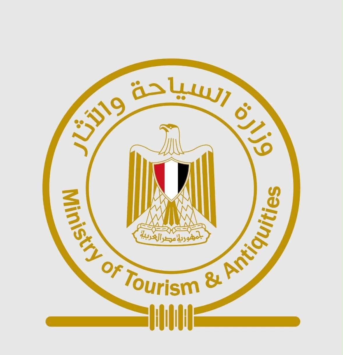 وزارة السياحة تصدر بيان حول رحلات المعتمرين المصريين
