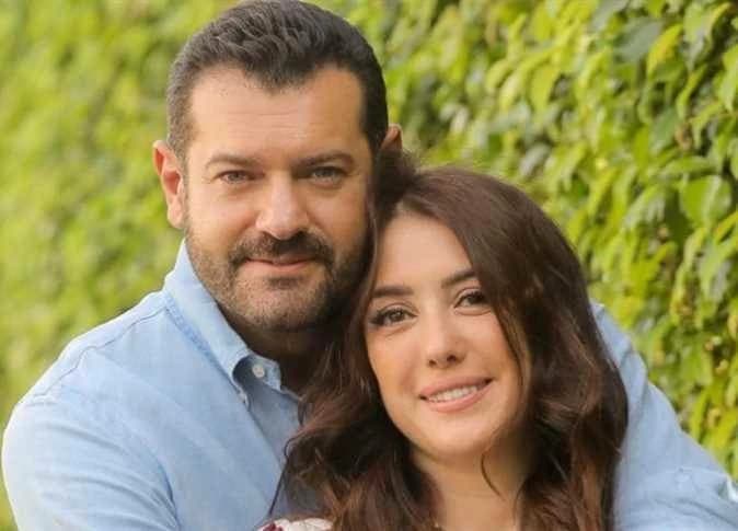 عمرو يوسف يعلق على إطلالة كندة علوش بمهرجان الجونة