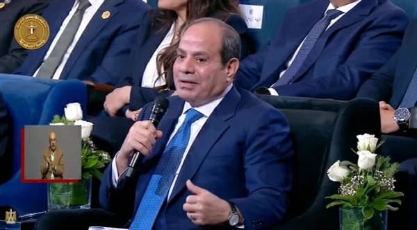 السيسي يتمنى دخل يكفي الأسرة