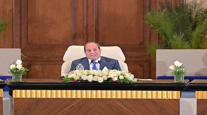 السيسي يطلب 200 ألف وحدة سكنية من طلعت مصطفى