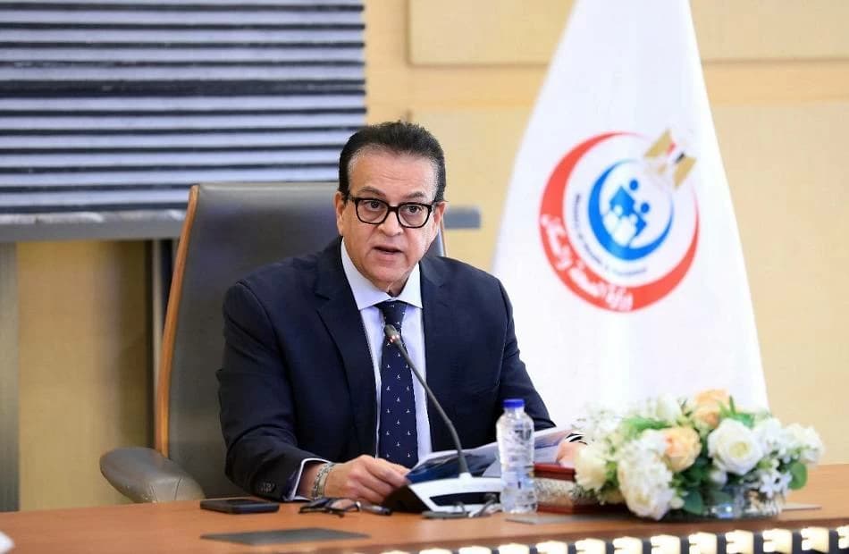 وزير الصحة يتدخل في واقعة اعتداء على صحفيين أمام مستشفى 6 أكتوبر