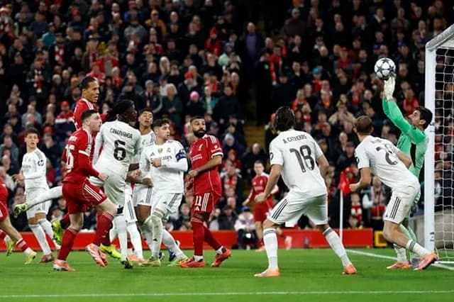 لوائح تمنع استضافة ليفربول لريال مدريد قبل قرعة دوري الأبطال