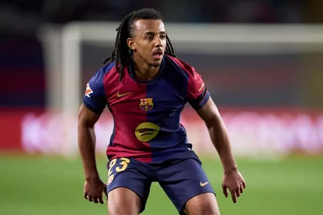 Arsenal looks to sign Koundé