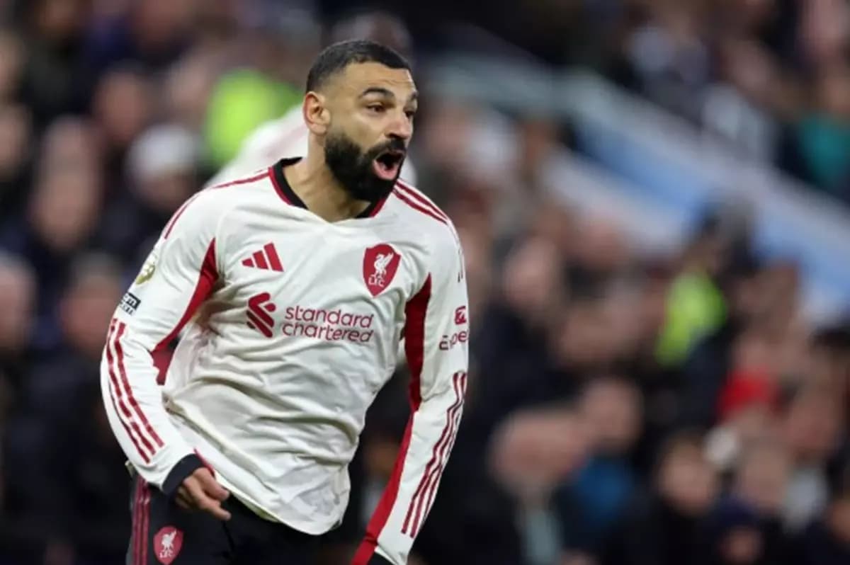 محمد صلاح يجري مفاوضات مع أندية تركية