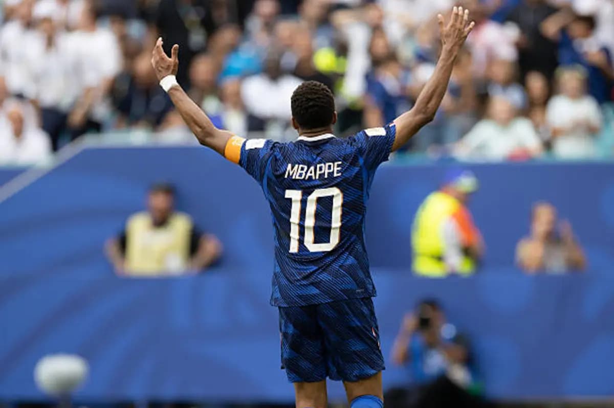 Morning Updates: Mbappé Tops Messi