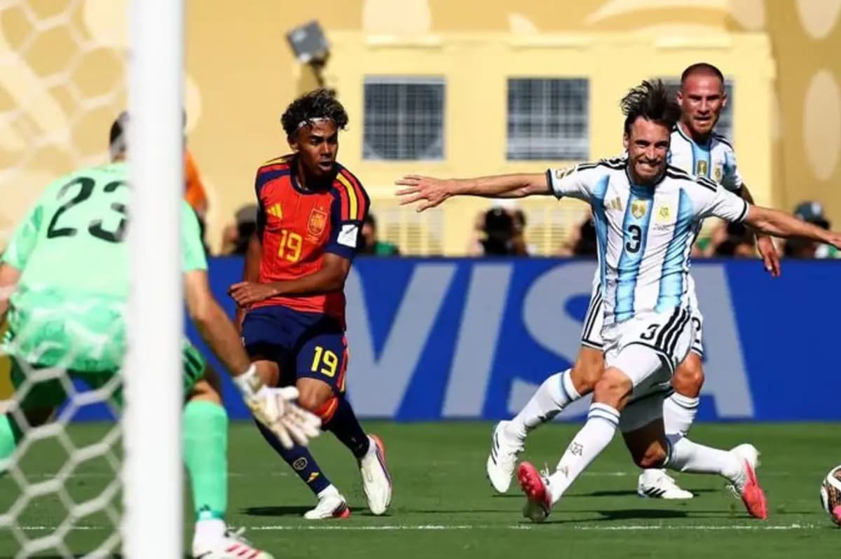 Spain prevails as Argentina fails