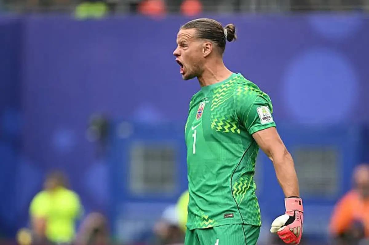Everton Pursues Norway Goalkeeper