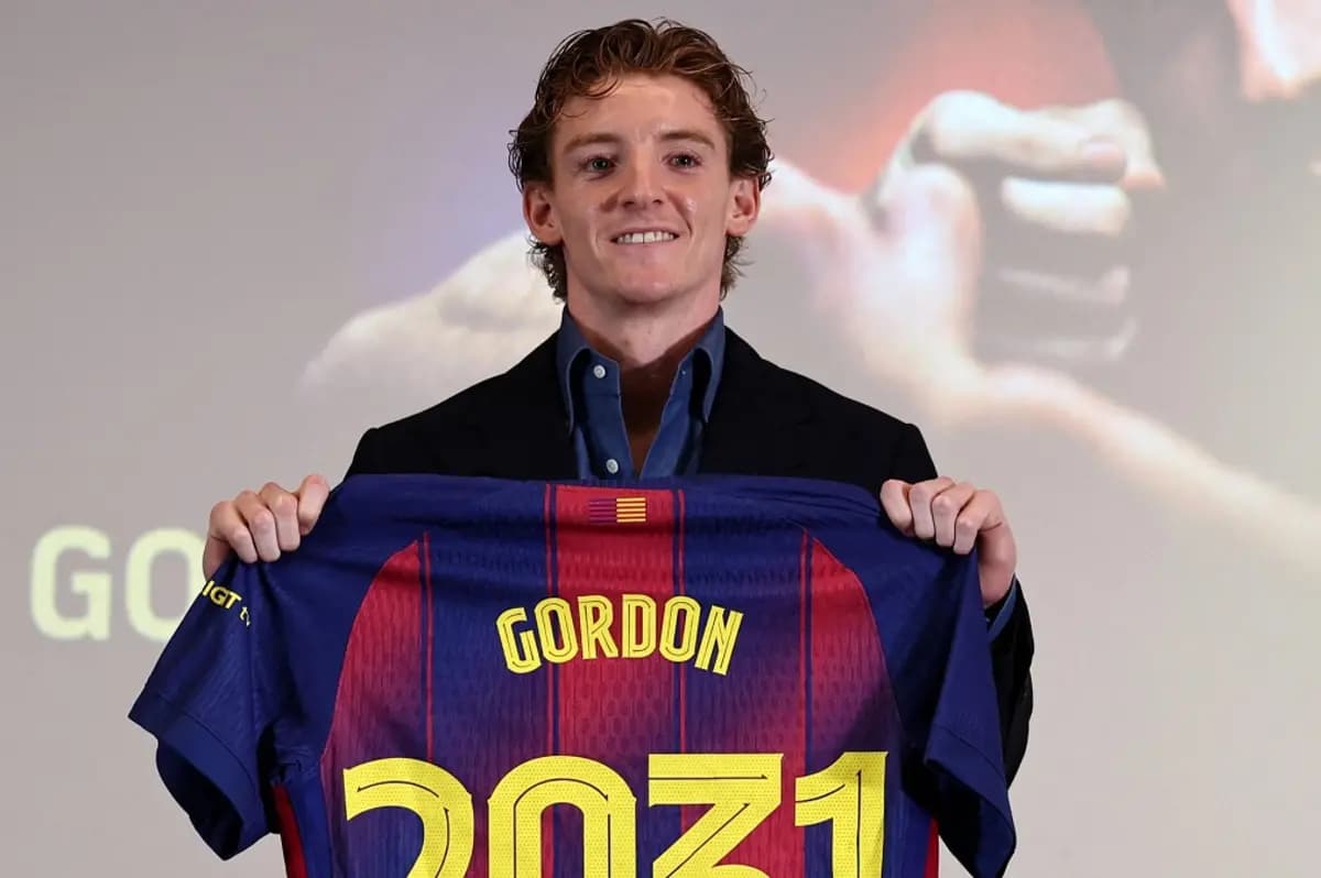 Gordon prepares for new striker at Barcelona