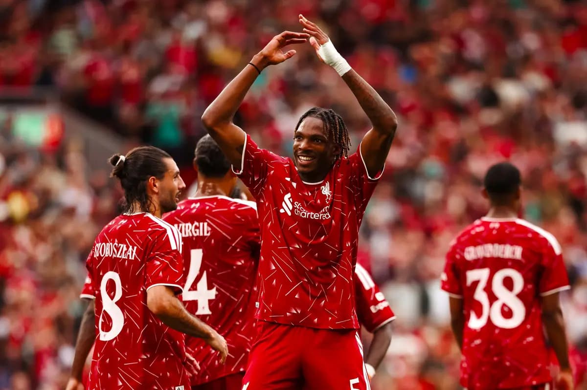 Liverpool defeats Como 2-0