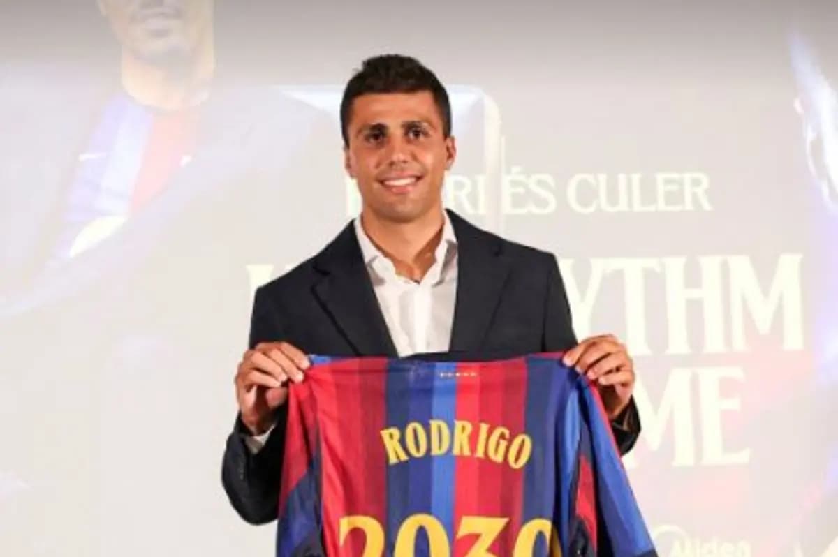 صباح أوروبا.. برشلونة يتعاقد مع رودري