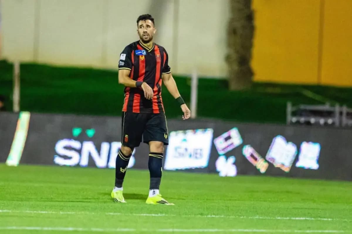 تريزيجيه يواجه أداء متواضع في خسارة الرياض أمام النصر