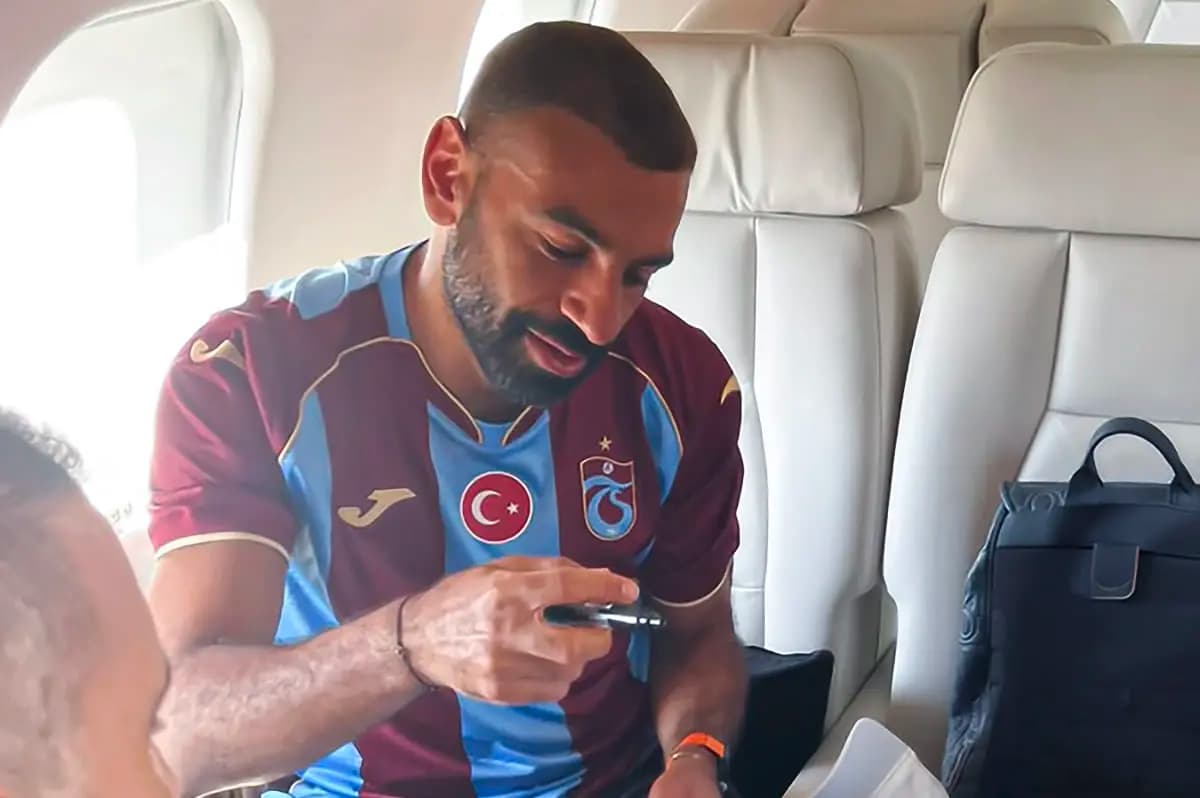 Trabzon Fans Reject Defeat}