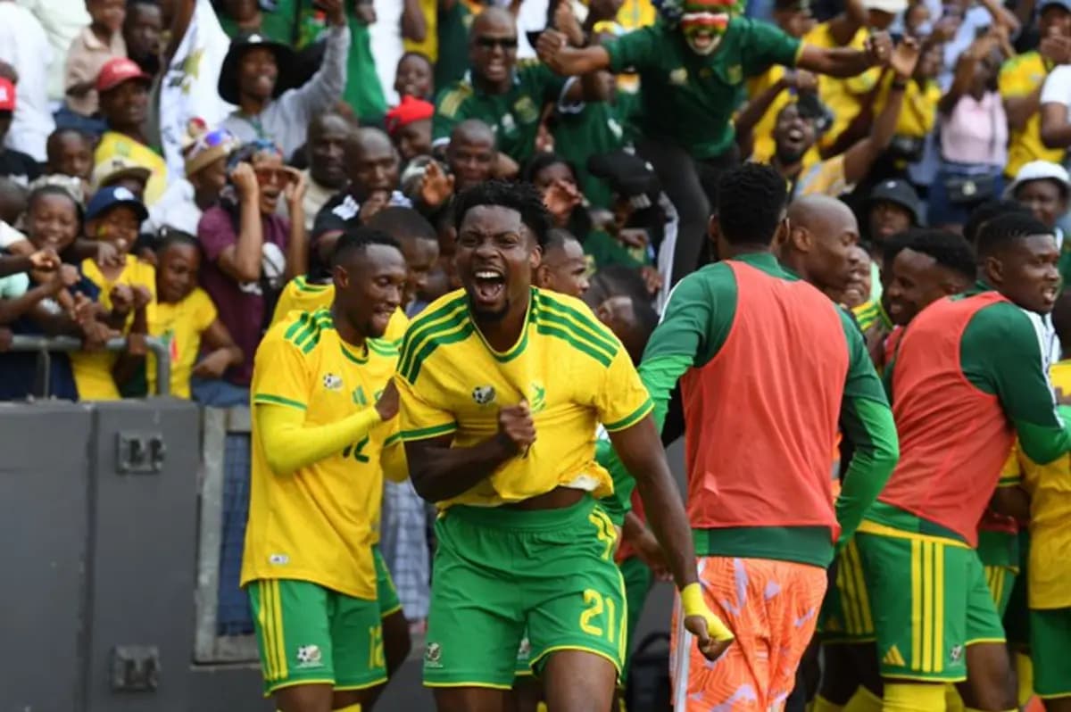Mosimane Debut as South Africa Beat Guinea