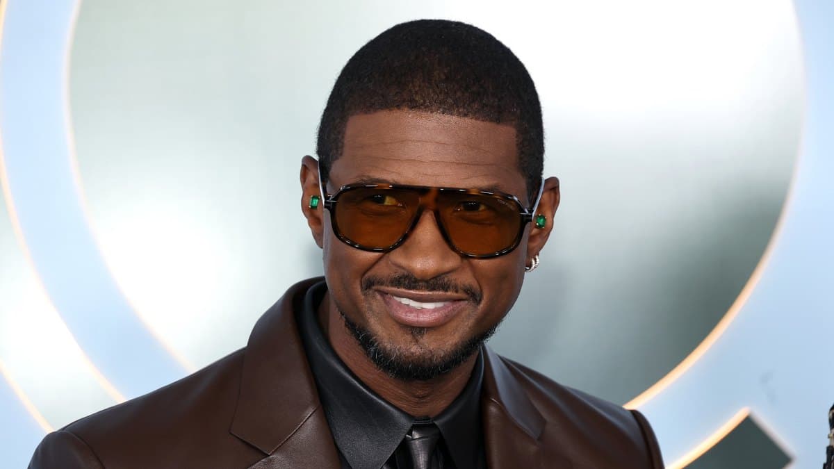Usher's Atlanta Mansion Features Art and Unique Spaces