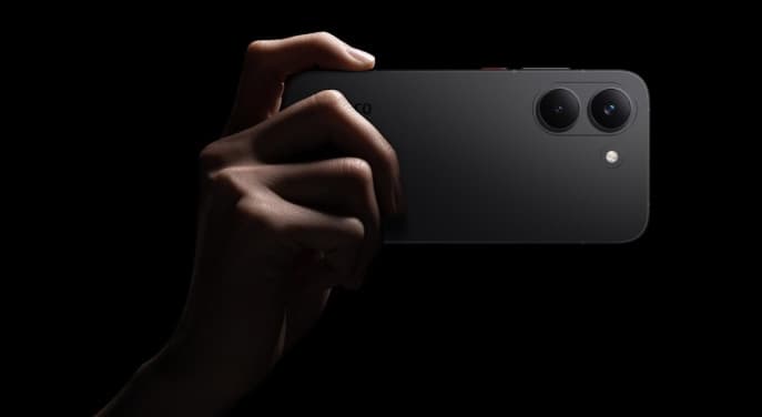 POCO X8 Pro with 6500mAh battery