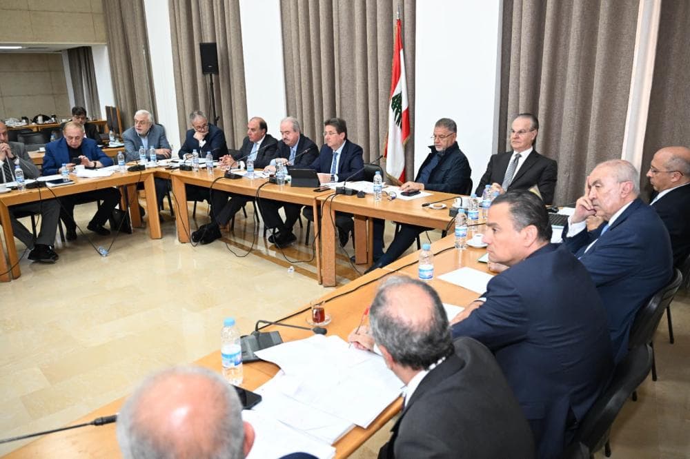 Finance Committee Approves 10 Bank Reform Items