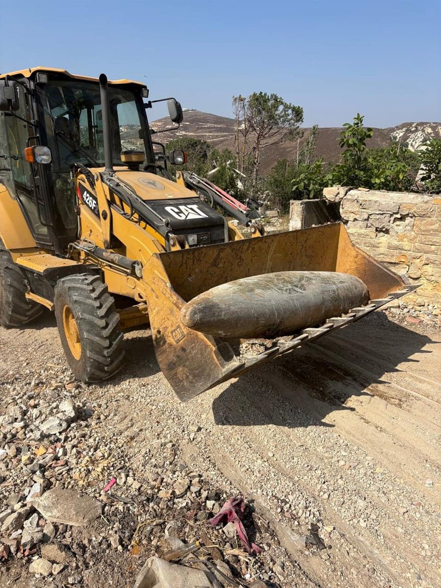 Army removes unexploded Israeli remnants