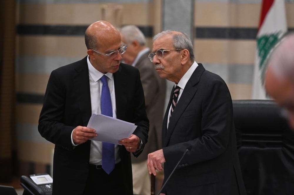 Cabinet approves extra salaries and discusses budget
