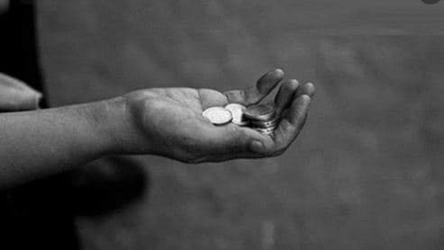 Repeat Offender Caught with 3313 Dinars in Amman