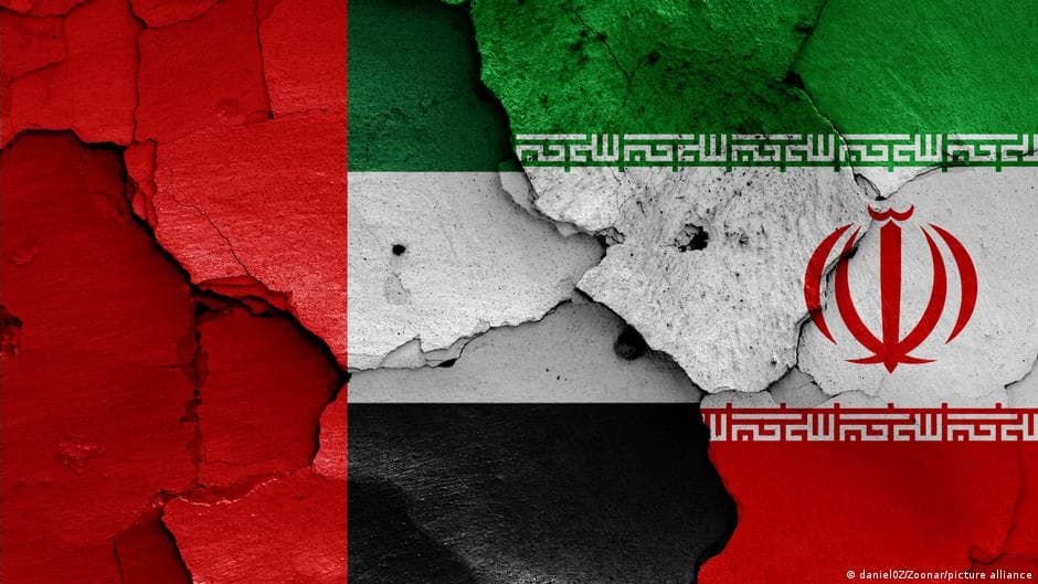 الإمارات توقف التجارة مع طهران