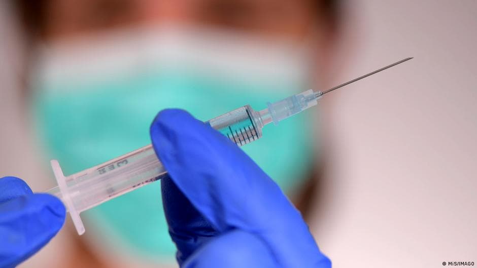 أسهم موديرنا وميرك تتعافى بعد اختبار لقاح السرطان