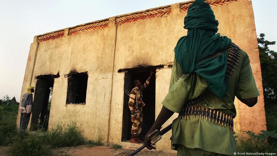 ضحايا بانفجار مقر المحكمة واتهام الجيش السوداني