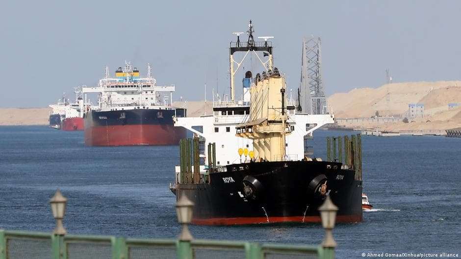 War impacts Suez Canal and Egypt's economy