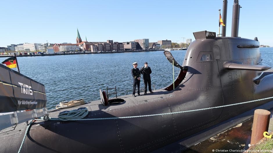 Israeli army acquires Drachenk sub