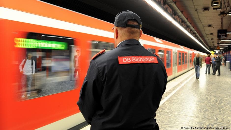 Deutsche Bahn train issues meet new Minister
