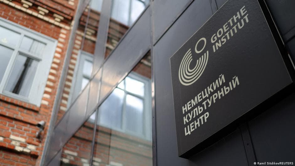 Moscow shuts Goethe Institute after Russian House closure