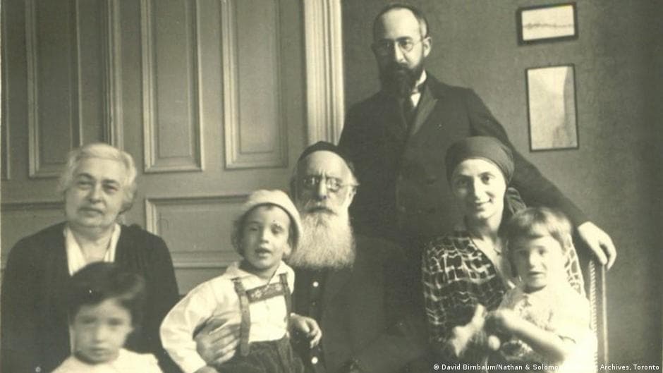 Jewish Descendants Search for Ancestral Roots