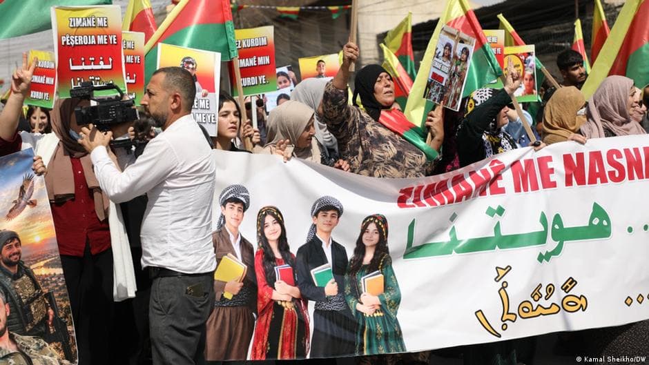 Ministry Restricts Kurdish Language