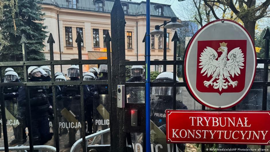 Warsaw Court Crisis Grows