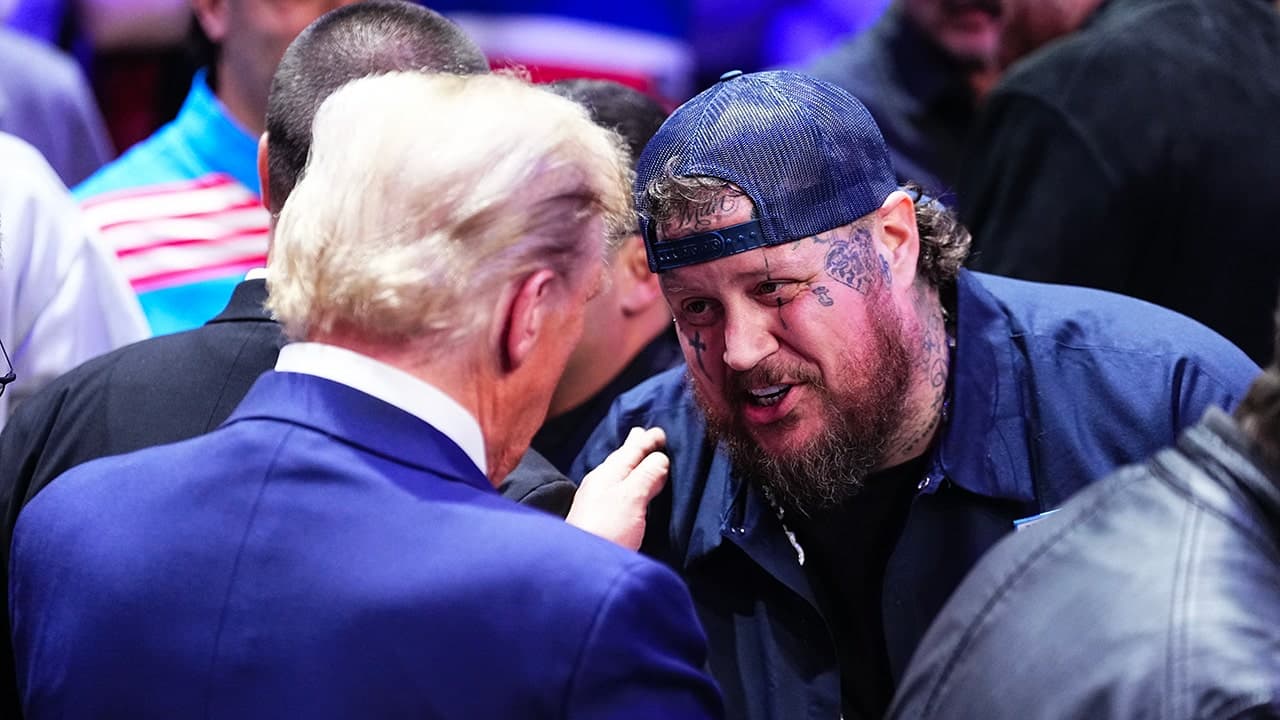 Jelly Roll makes weight joke about Trump on Kimmel