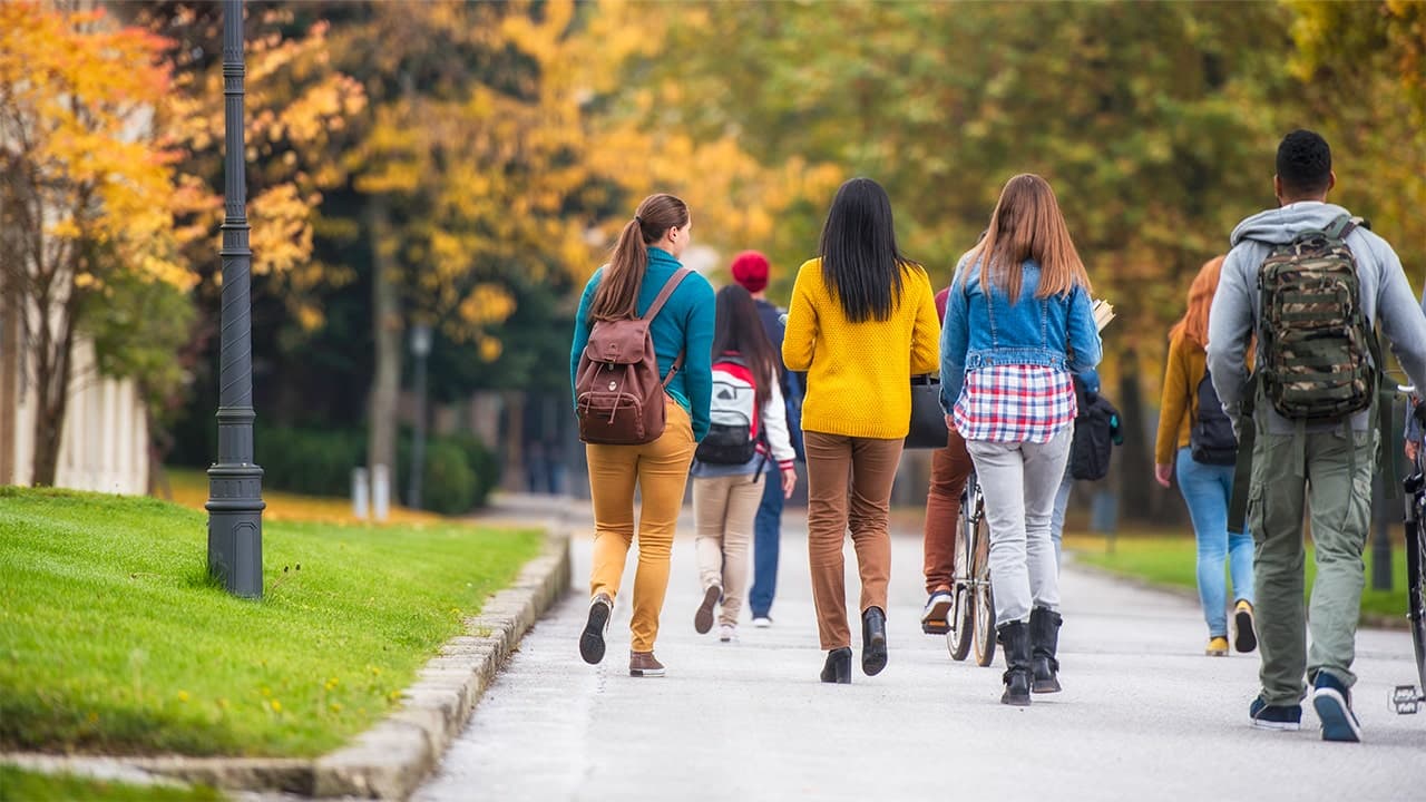 Trump warns foreign students about overstaying visas