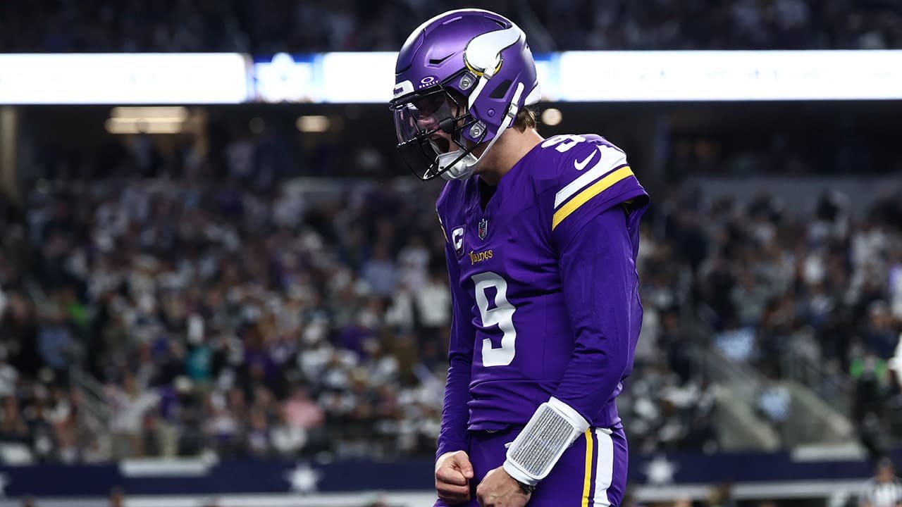 Vikings move JJ McCarthy to third string