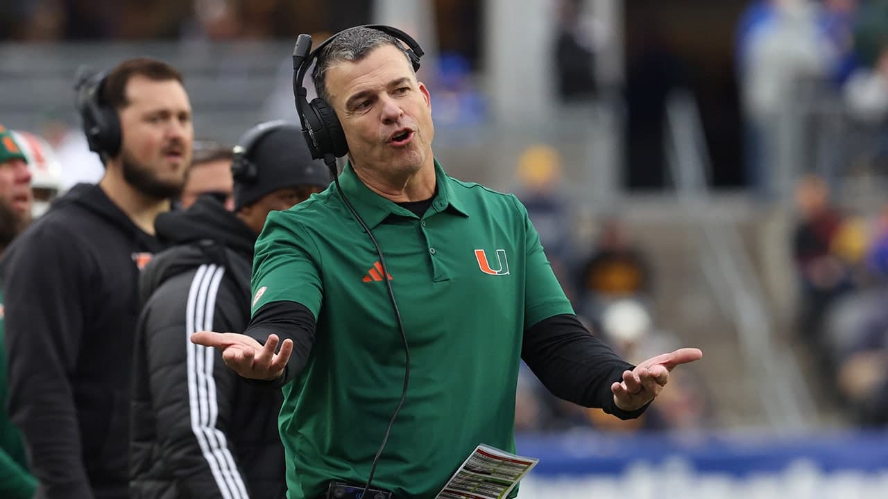 Miami coach supports ending preseason polls
