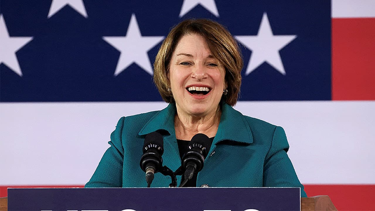 Ex-presidential candidate wins Dem primary for Midwest governor