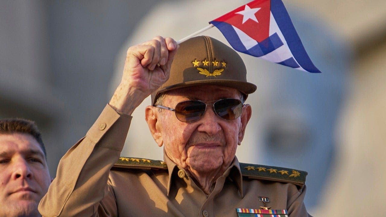 Florida AG Uthmeier issues warrant for Raúl Castro