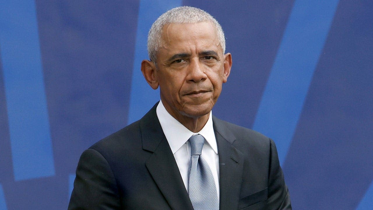 Obama backs Democrat in Iowa Senate race