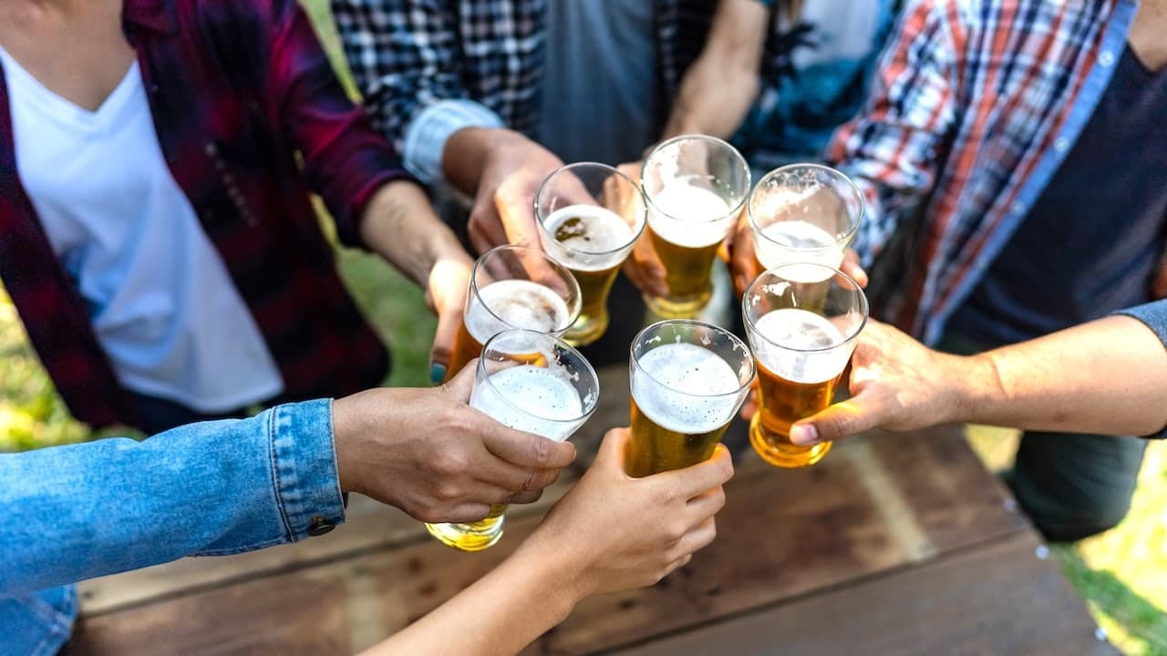 Does daily drinking mean alcoholism