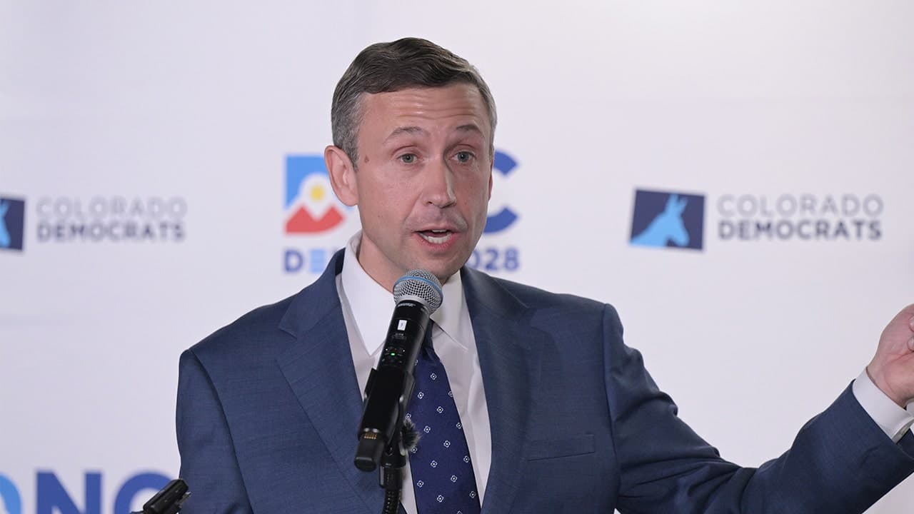 Ex-Biden campaign boss criticizes DNC chair