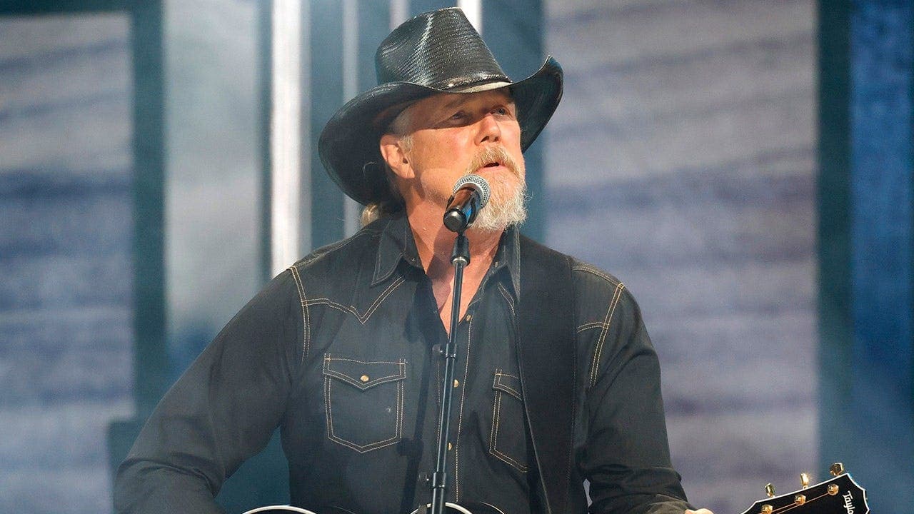 Trace Adkins survived deadly gunshot