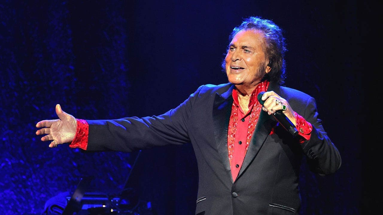 Engelbert Humperdinck credits underwater workouts for his longevity