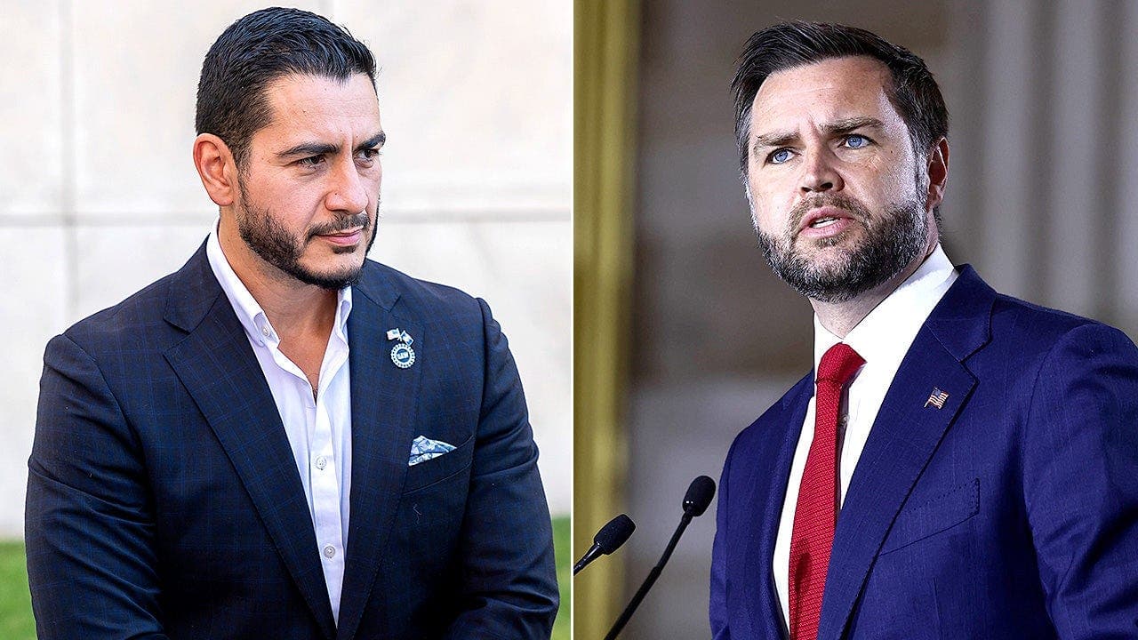 فانس يهاجم السيد على تصريحاته بشأن الشريعة