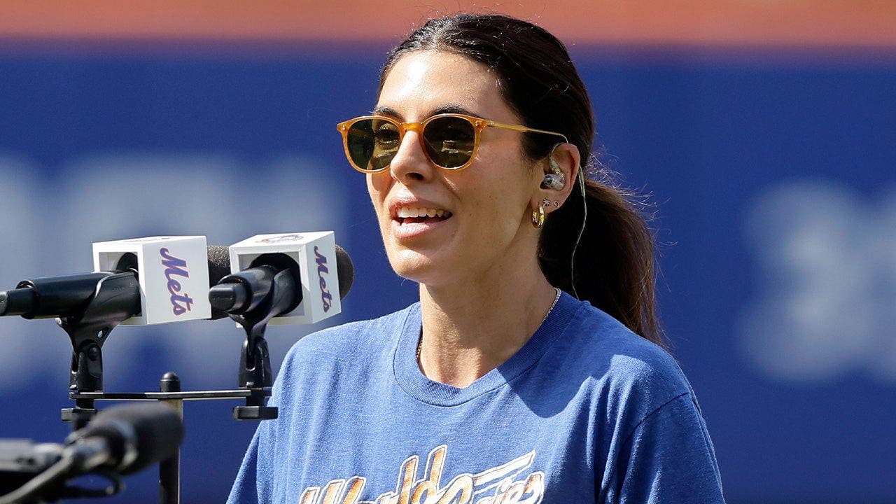 Sopranos star performs anthem amid cast member's death