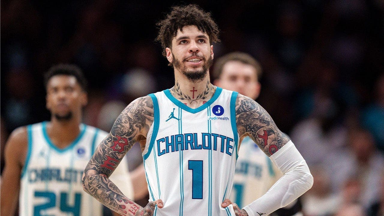 Social media reacts to LaMelo Ball's Charlotte penthouse